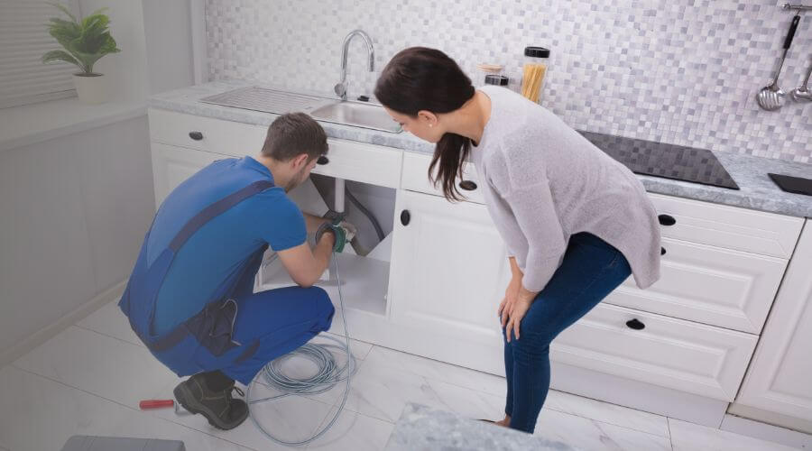 Expert burst pipe repair services in Fessenden, ND